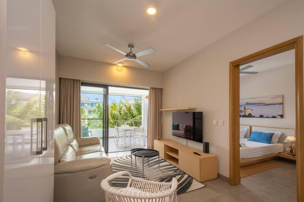 Wonderful Mont Choisy Flat, Huge Lagoon Pool Exterior photo
