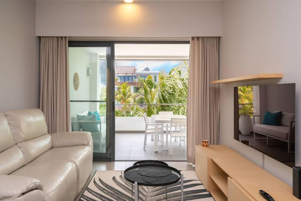 Wonderful Mont Choisy Flat, Huge Lagoon Pool Exterior photo